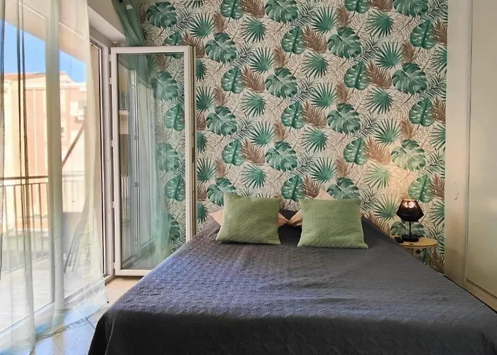 Apartmán For 2 People In A Cozy Saint-Raphaël